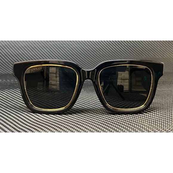 Gucci Black Women\'s Gold Trim Sunglasses main image 4